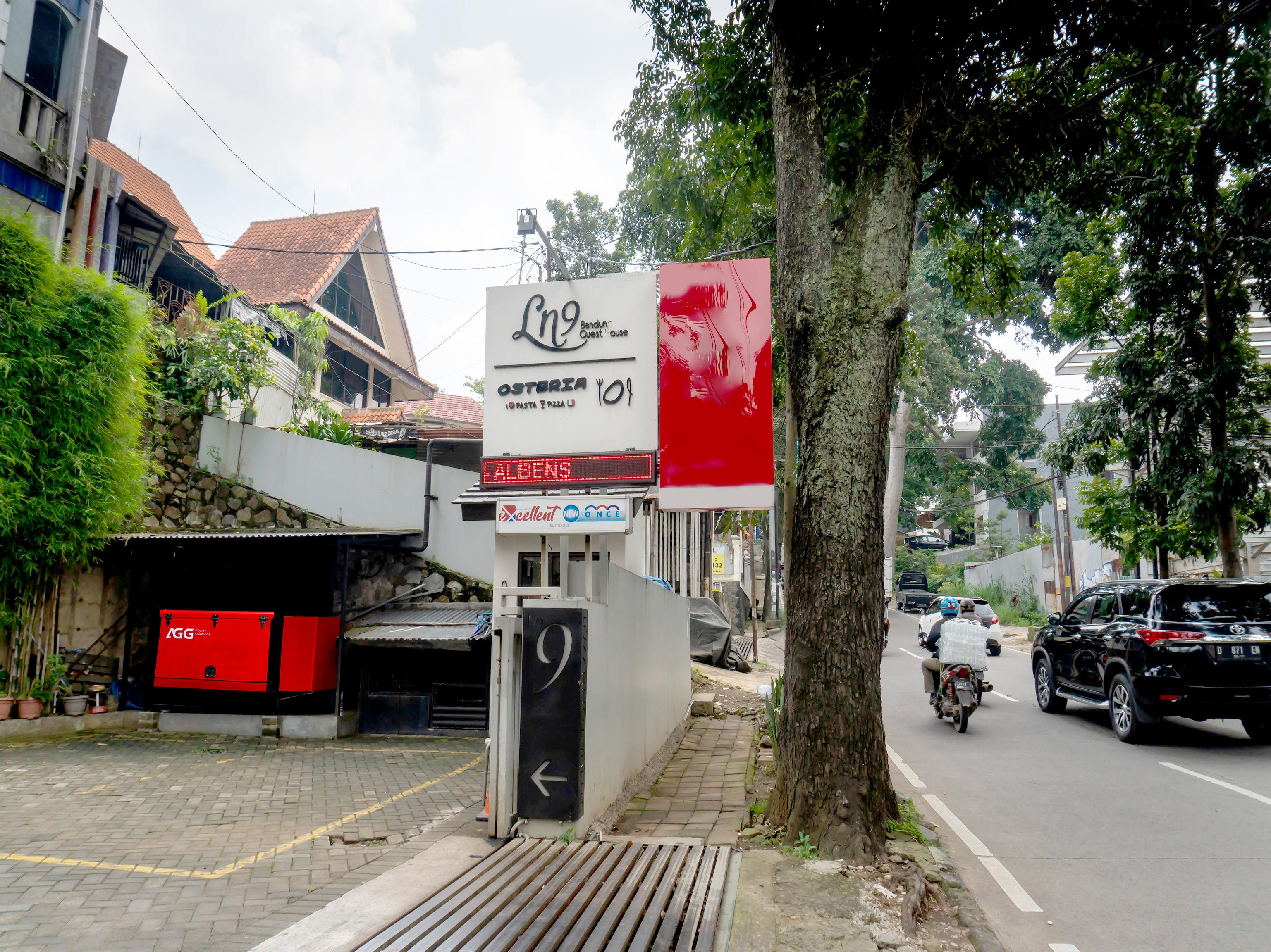 Ln9 Bandung Guest House Eksteriør billede